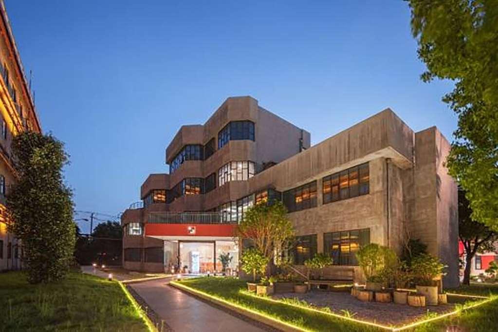 Ramada Encore By Wyndham Shanghai Pudong Airport Экстерьер фото